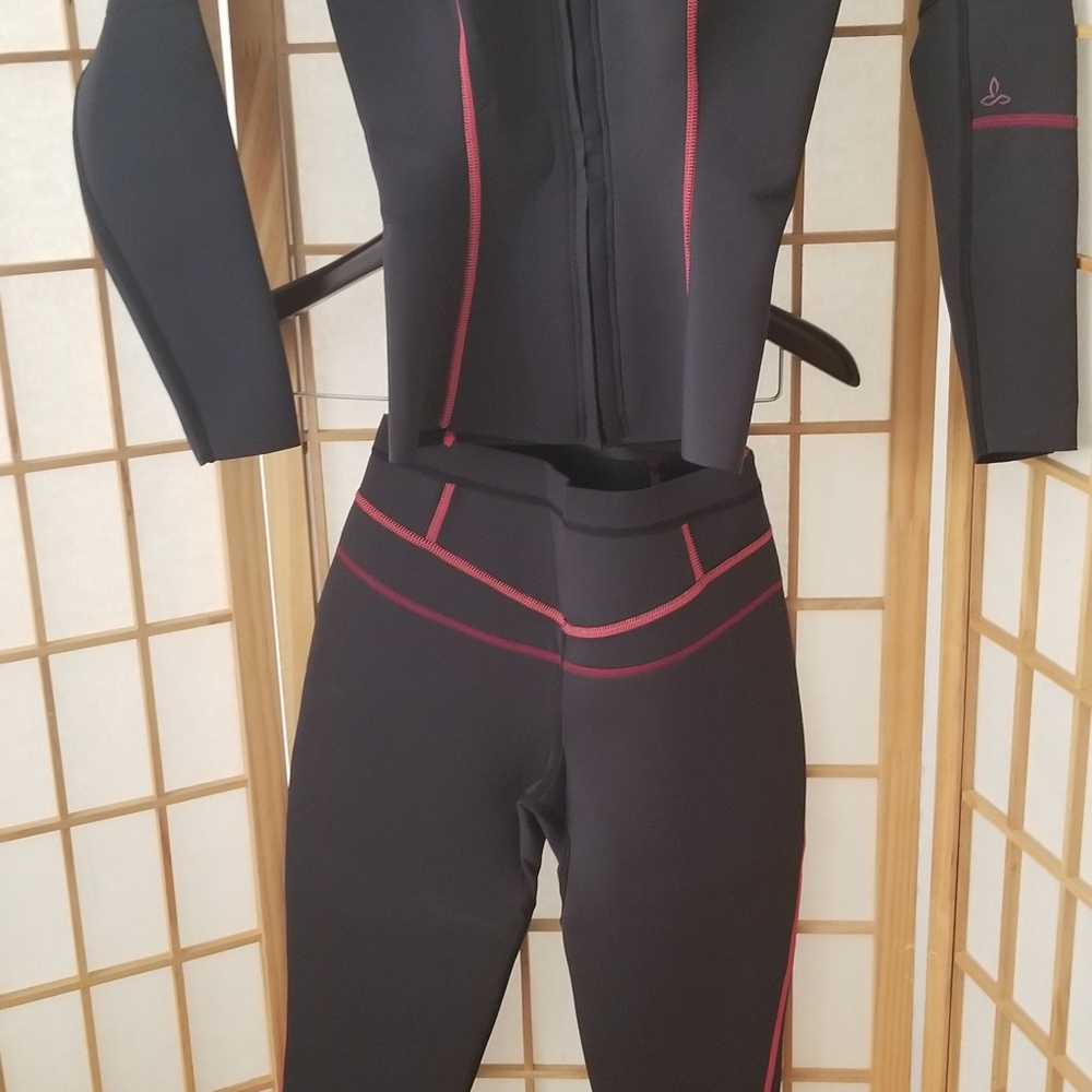 Prana wet suit - Picture 6 of 7